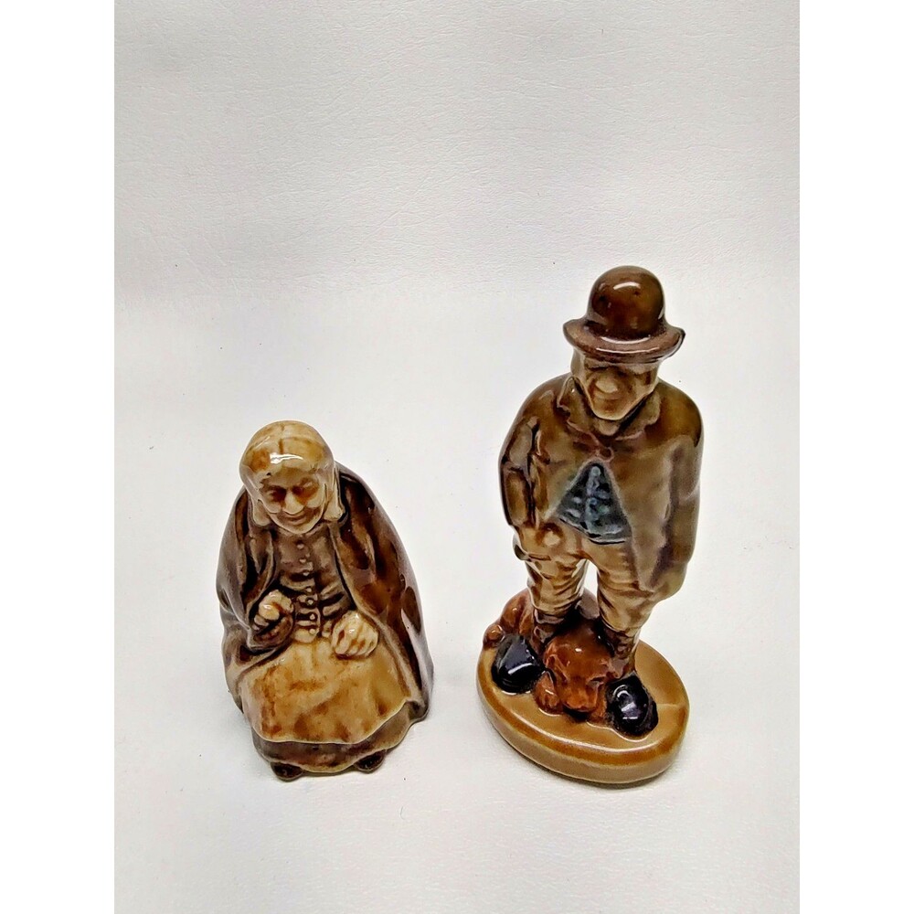 Lot of 2 Wade Irish Porcelain Mother & Paddy Figurine England Tallest 3-7/8" T